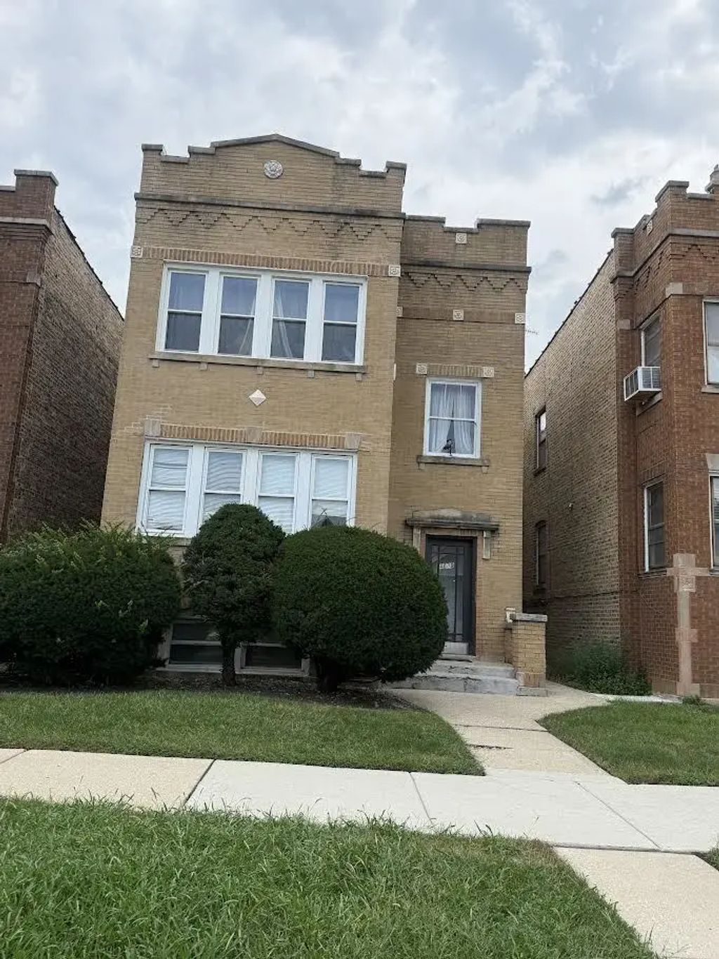 4689 N Kasson Avenue, Chicago