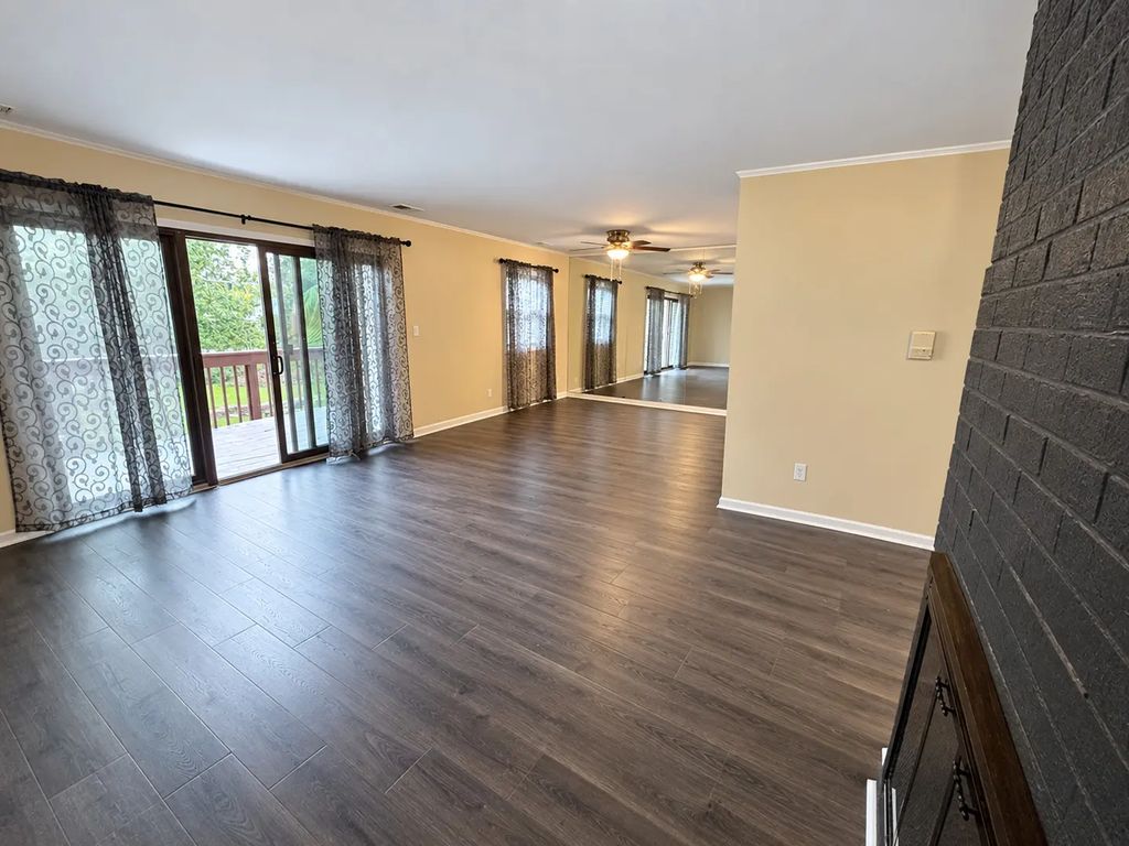 3710 215th Street 303, Matteson