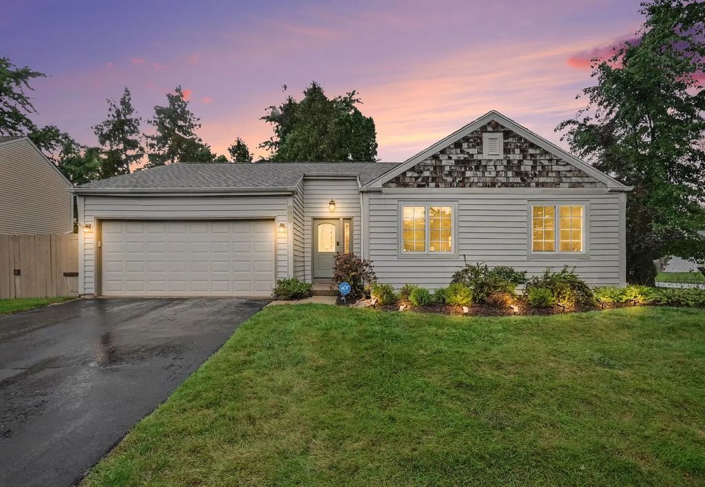 1070 Chelsea Lane, Aurora