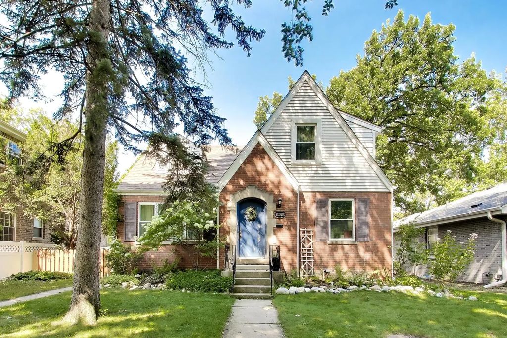 8326 Kostner Avenue, Skokie