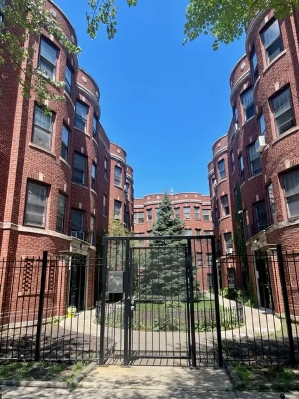 1060 W Thorndale Avenue 3s, Chicago