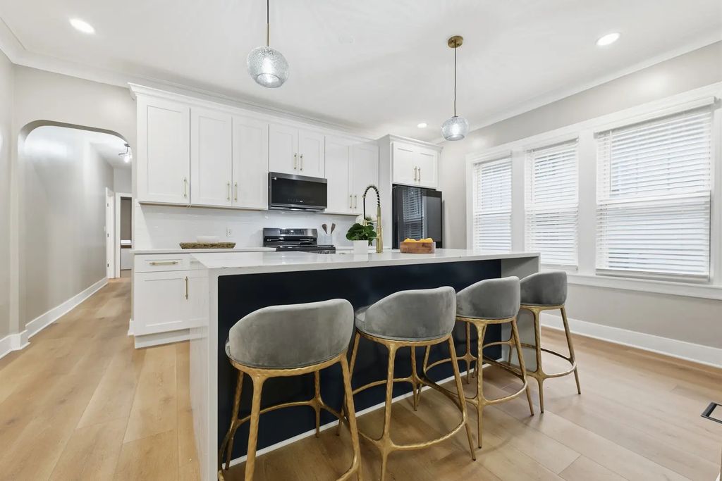 10735 S Prospect Avenue, Chicago