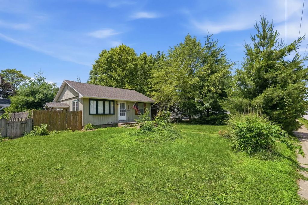 3414 Marquette Street, Davenport
