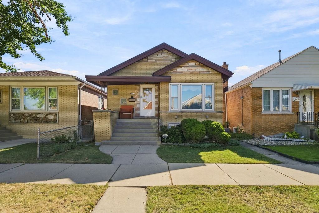 6843 S Kedvale Avenue, Chicago, 60629