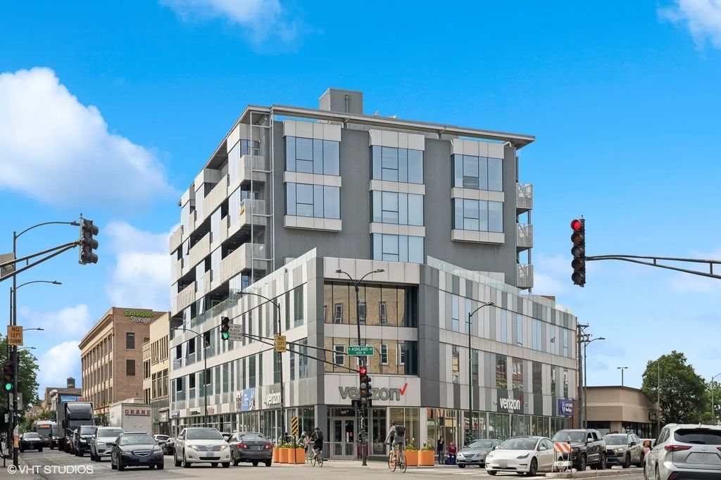 1241 N Milwaukee Avenue 605, Chicago