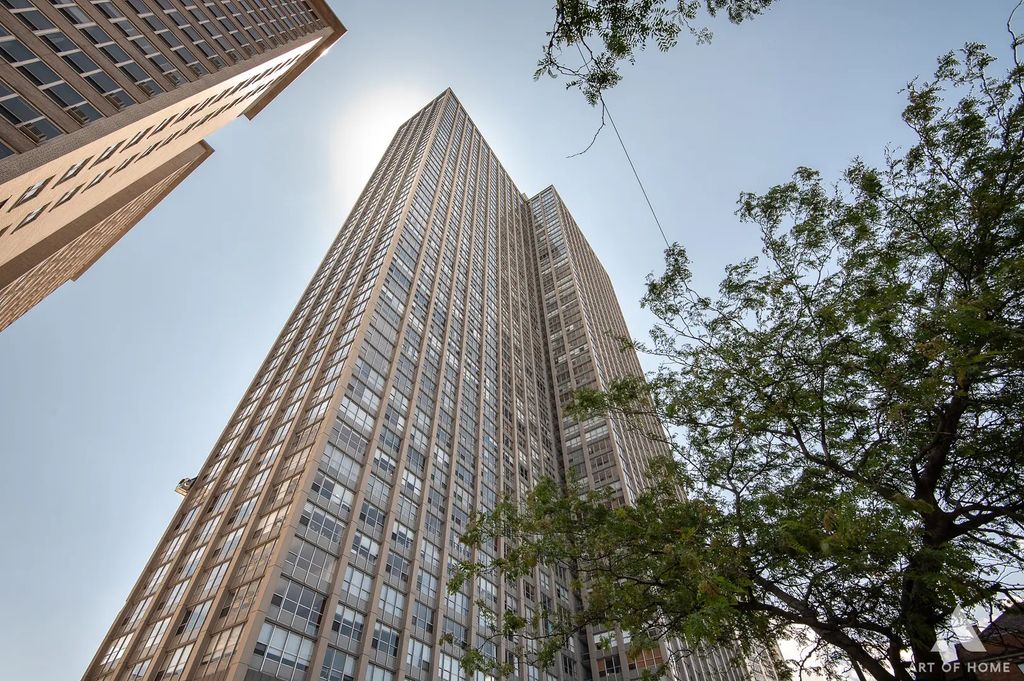 655 W Irving Park Road 2305, Chicago