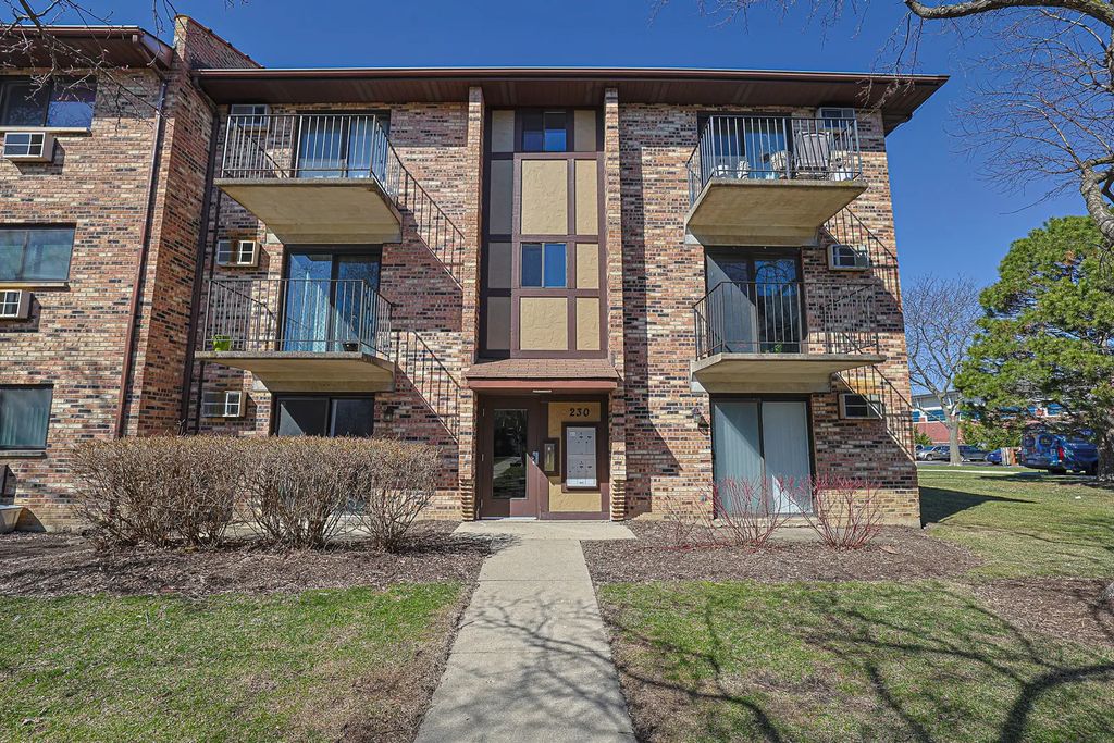 230 Klein Creek Court F, Carol Stream