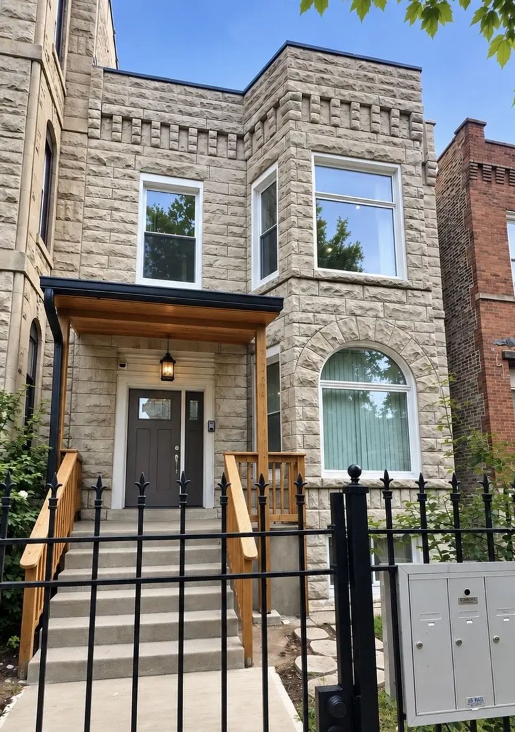 3234 W Fulton Boulevard, Chicago