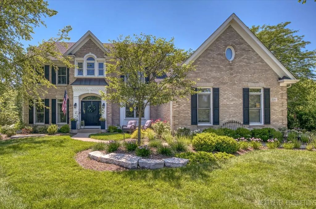 3201 Greenwood Lane, St. Charles