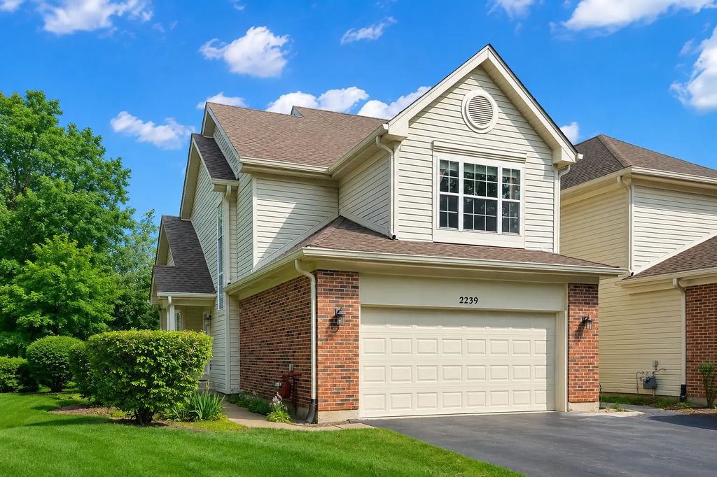 2239 Seaver Lane, Hoffman Estates