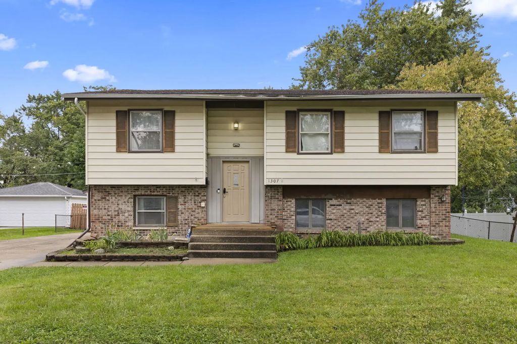 1307 Edgerton Drive, Joliet