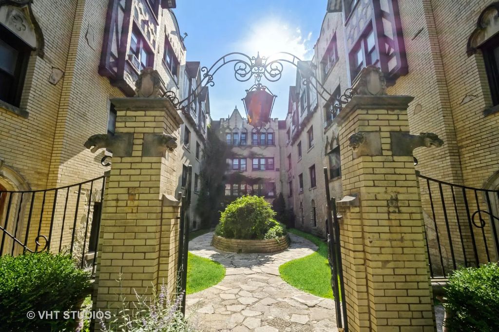5653 N Spaulding Avenue 3e, Chicago