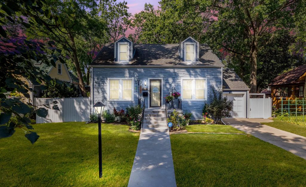9330 S 50th Avenue, Oak Lawn
