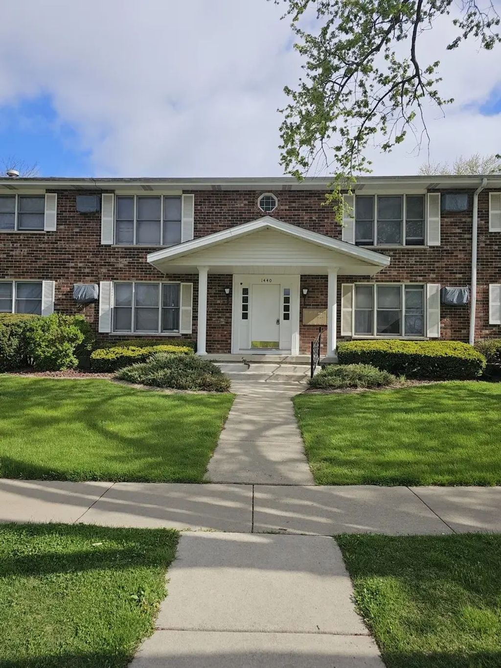 1450 Getzelman Drive 2e, Elgin