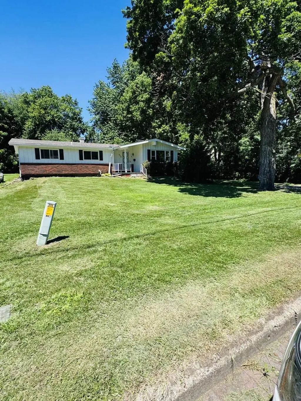 458 N West Street, Galesburg