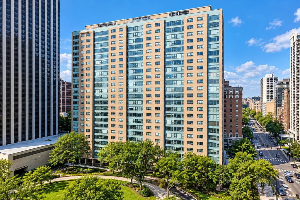 3180 N Lake Shore Drive 17f, Chicago