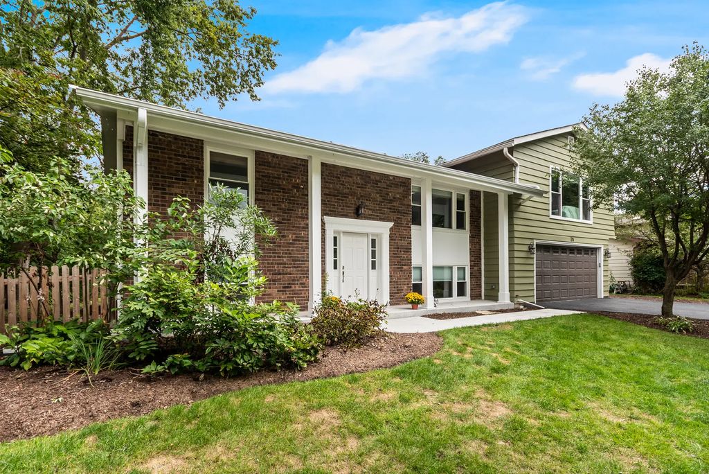 28 Ashlawn Avenue, Oswego