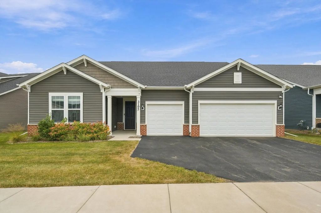 3195 Lincoln Prairie Boulevard, Aurora