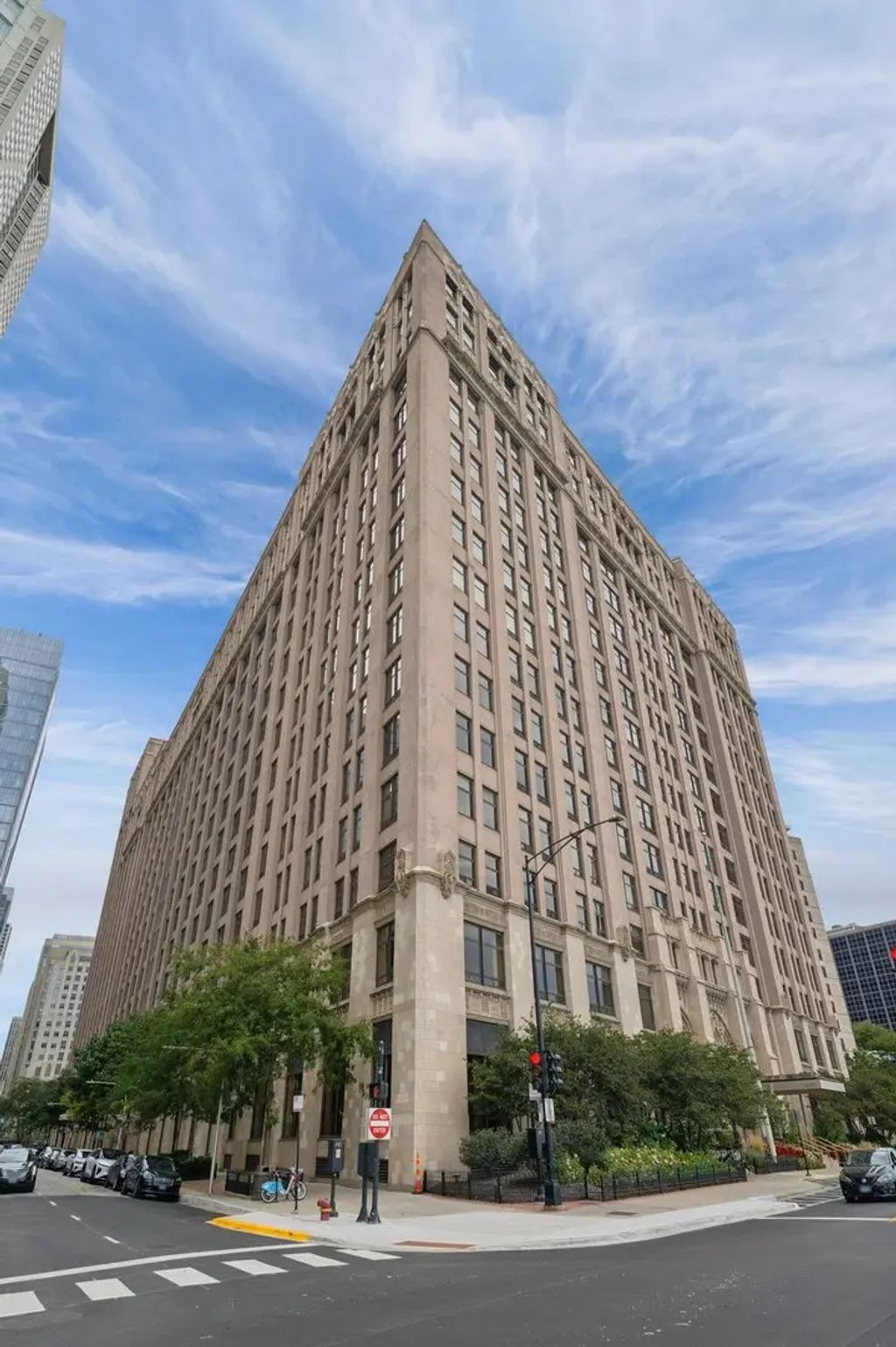 680 N Lake Shore Drive 317, Chicago