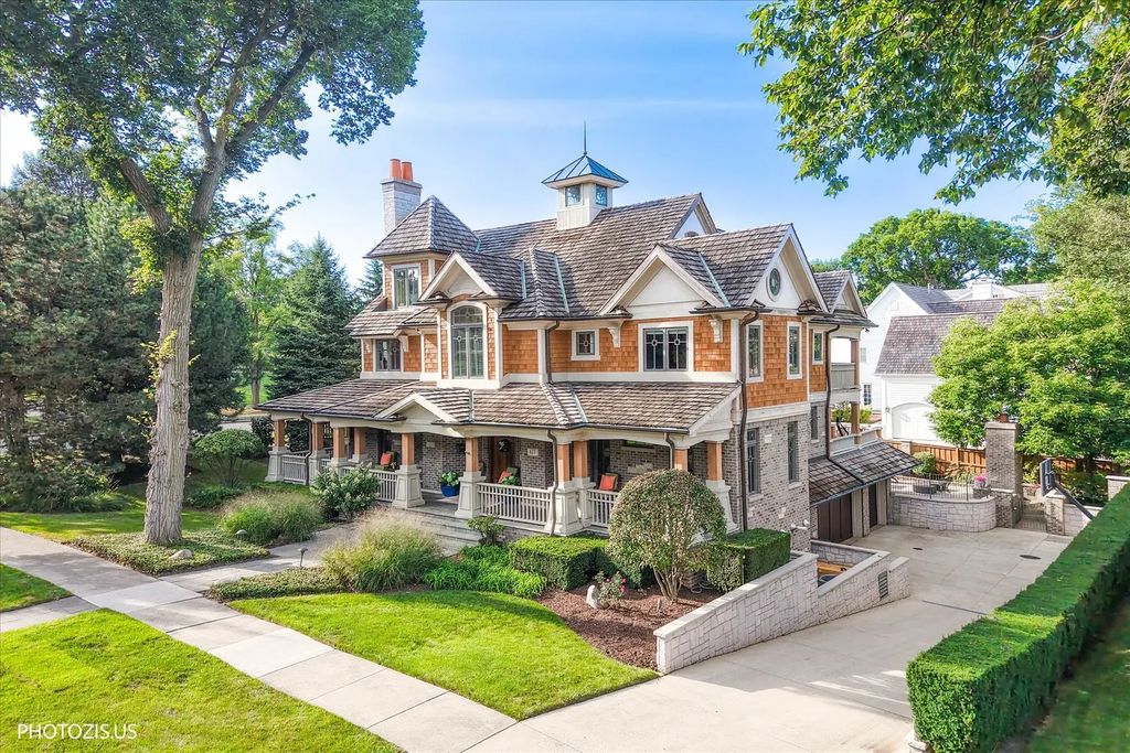 427 W Walnut Street, Hinsdale