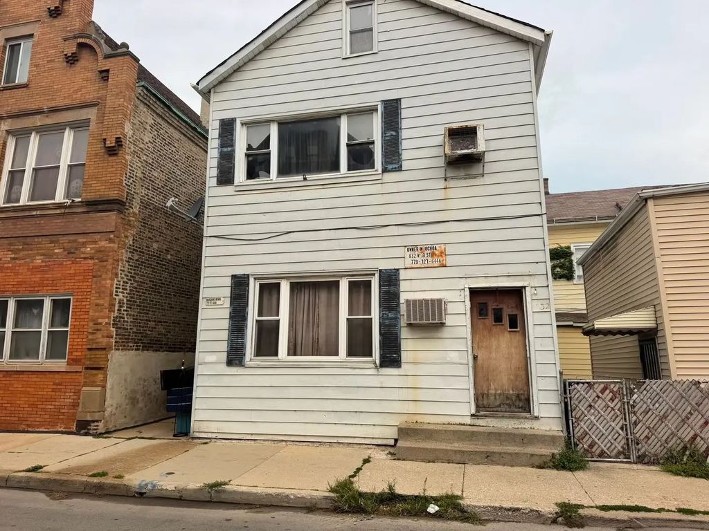 832 W 33rd Street, Chicago
