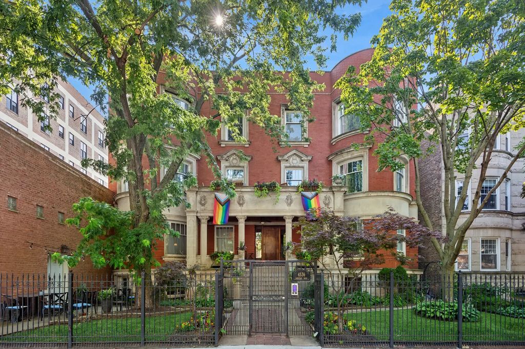 4536 N Sheridan Road 303, Chicago
