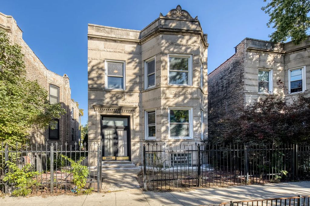 3122 W Fullerton Street 2, Chicago