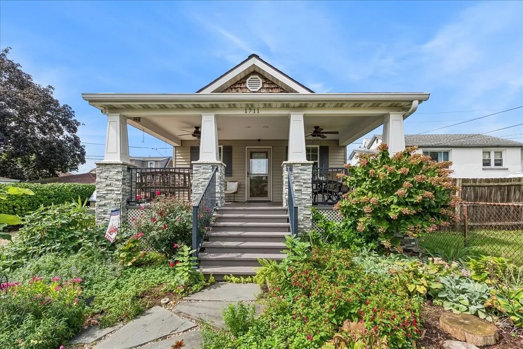 1711 Cora Street, Crest Hill