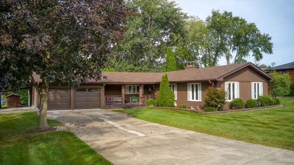 4N306 Kaelin Rd home for sale in West Chicago, Illinois