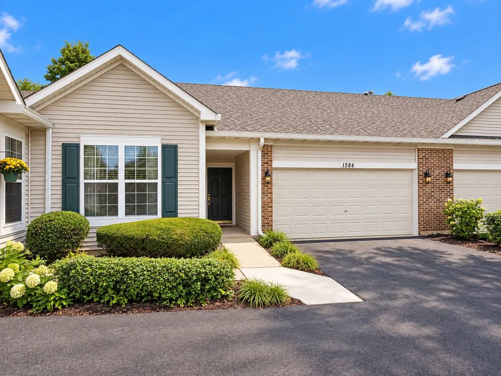 1584 W Ludington Circle, Romeoville