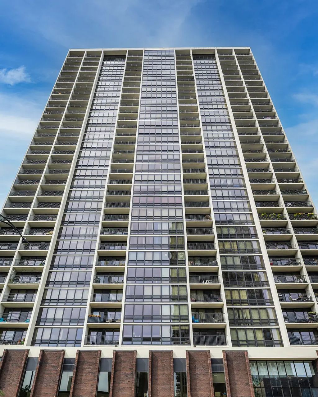 1636 N Wells Street 1606, Chicago