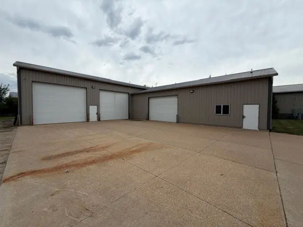 3253 Bear Tooth Court, Bettendorf