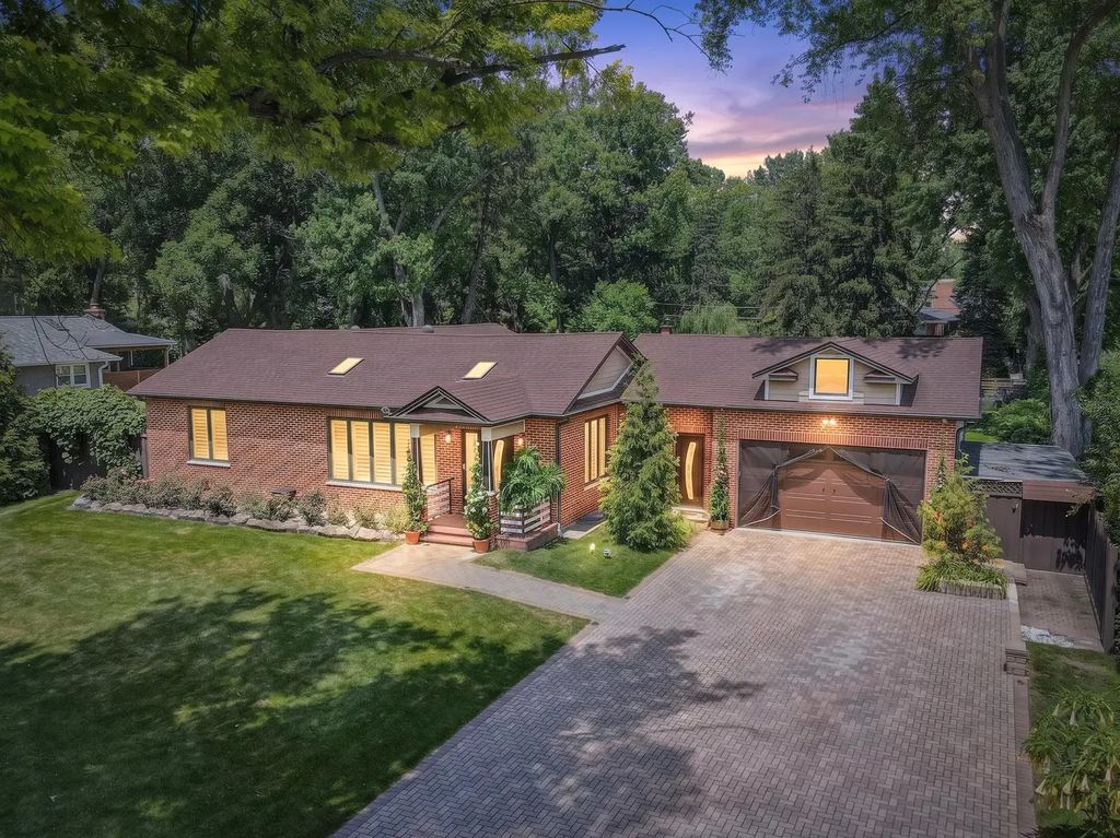 10 E Willow Road, Prospect Heights
