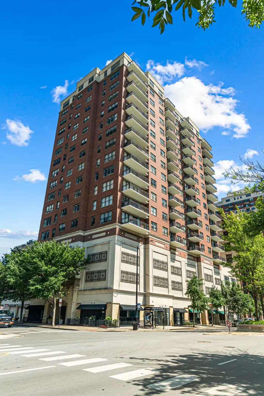 5 E 14th Place 1304, Chicago