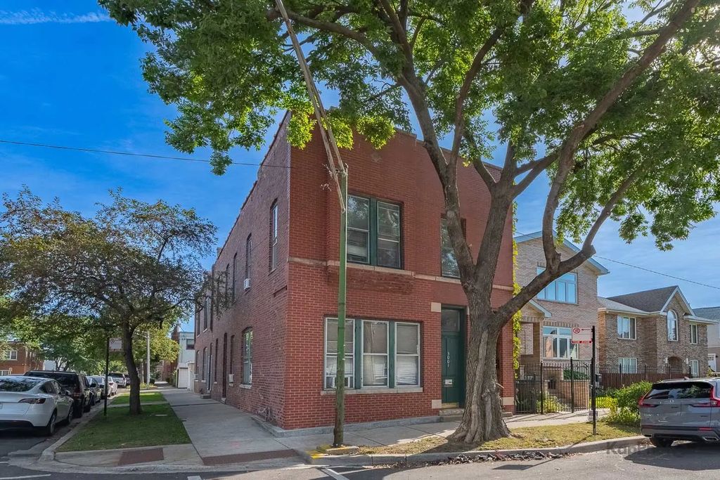 3001 S Haynes Court, Chicago