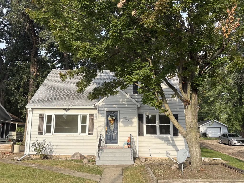 1249 Creve Coeur Street, Lasalle