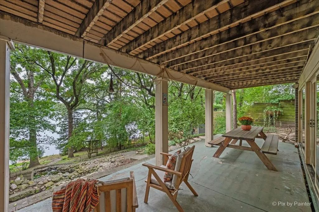 208 N Shore Drive, Oakwood Hills