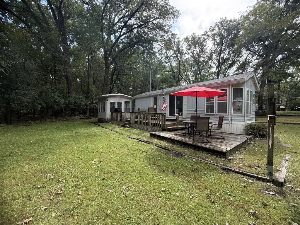 16-66 Woodhaven Lakes, Sublette