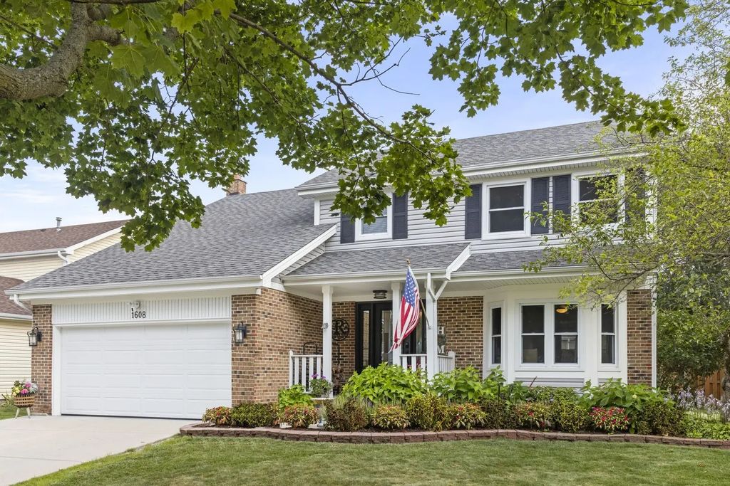 1608 Lois Ann Lane, Naperville