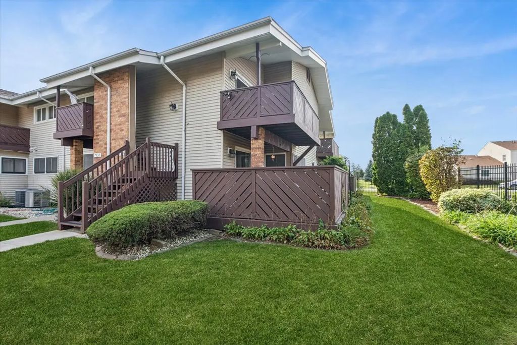 7932 164th Court 251, Tinley Park