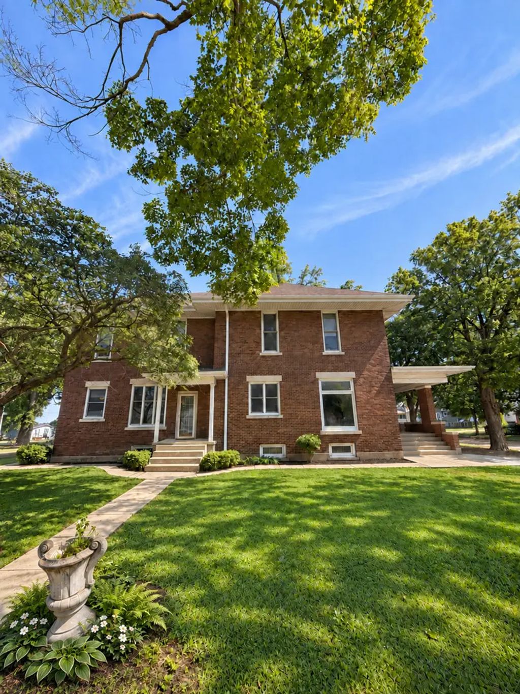 202 E 1st Street, Homer