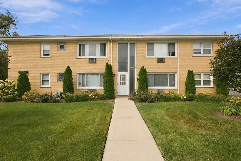 954 Shermer Road 15, Glenview