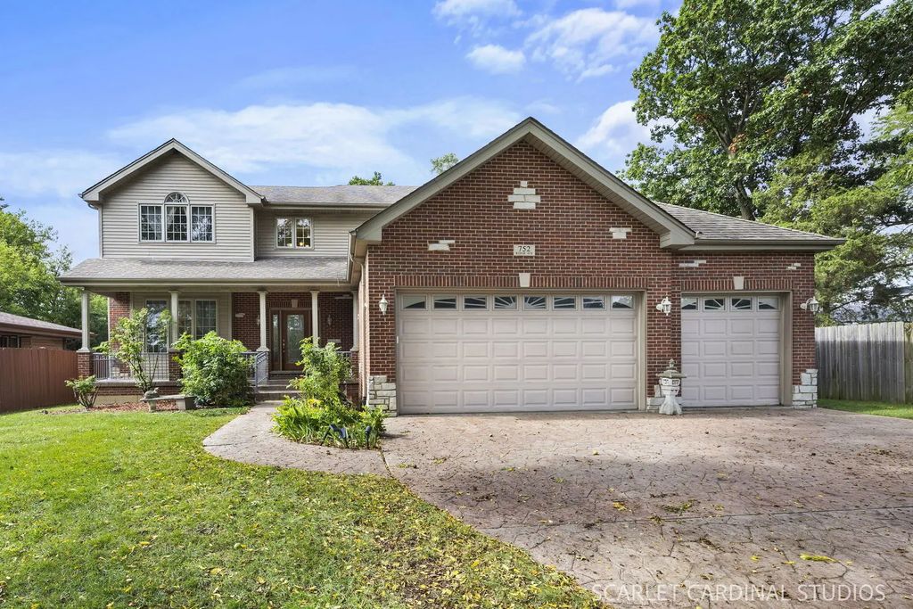 752 N Ridge Avenue, Lombard