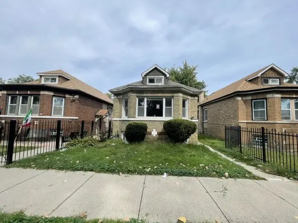 724 W 50th Place, Chicago