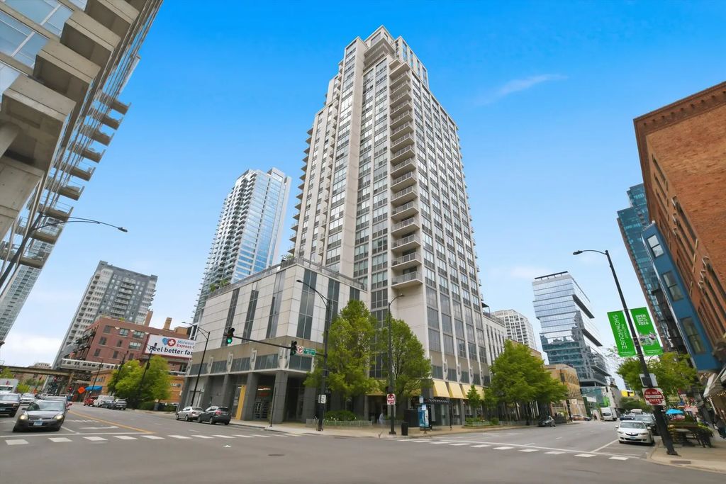 200 W Grand Avenue 2700, Chicago