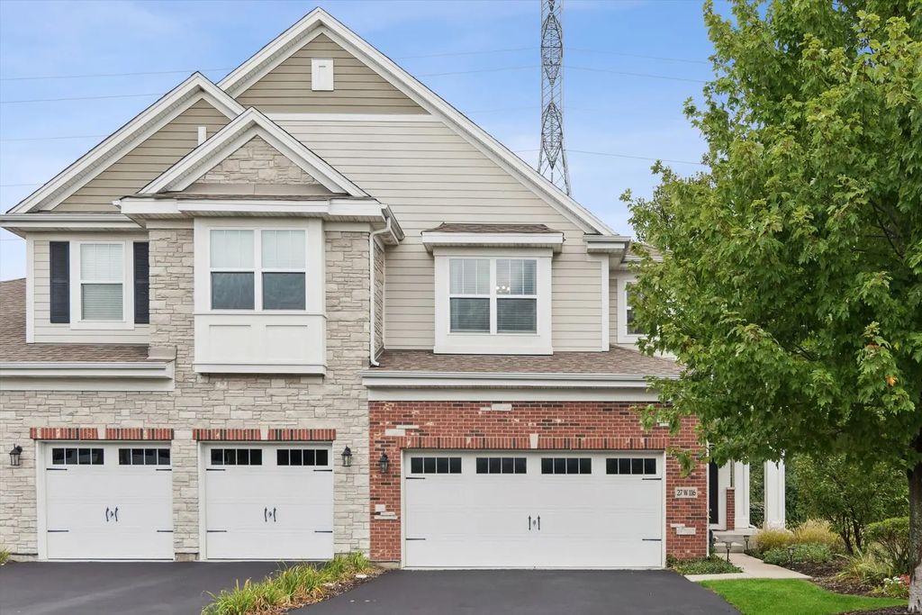 27w116 Redbud Lane, Winfield