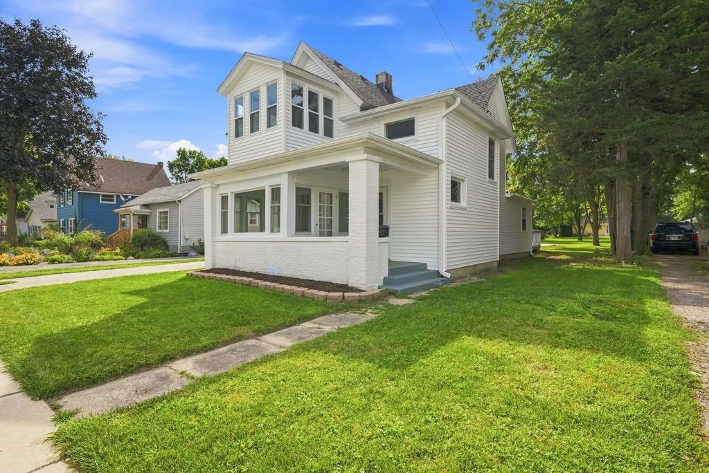 428 E Wilson Street, Batavia