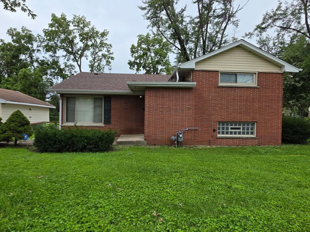 17403 Holmes Avenue, Hazel Crest