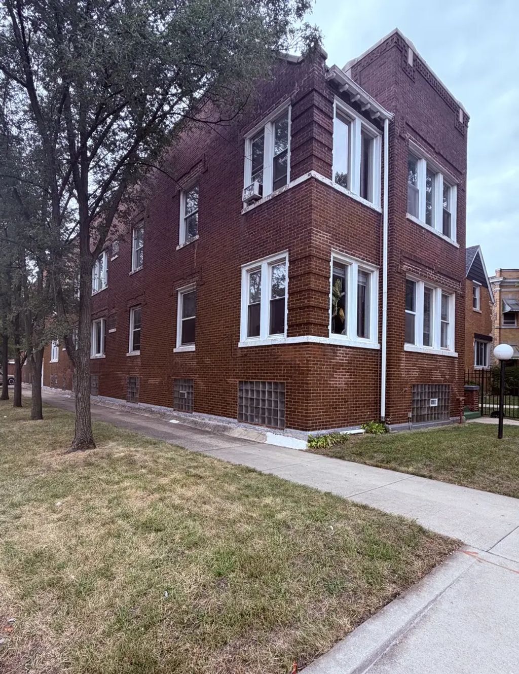 7358 S Michigan Avenue, Chicago