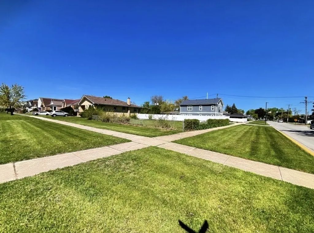 6910 43rd Street, Berwyn